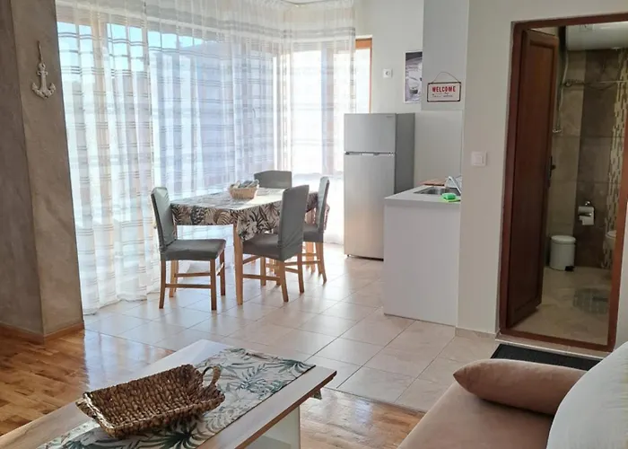 Megi Apartments, Nesebar Sity