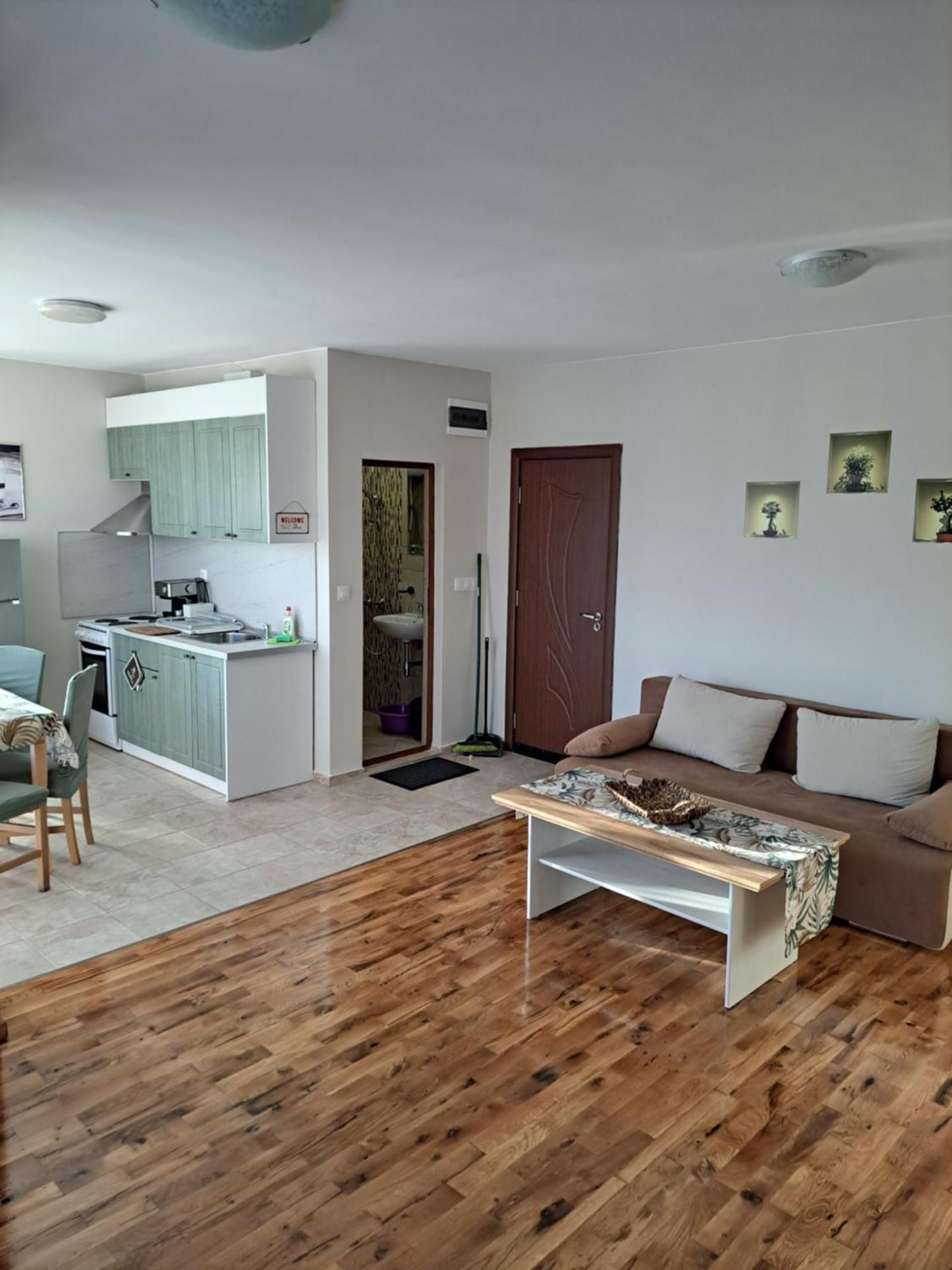 Megi Apartments, Sity Apartament