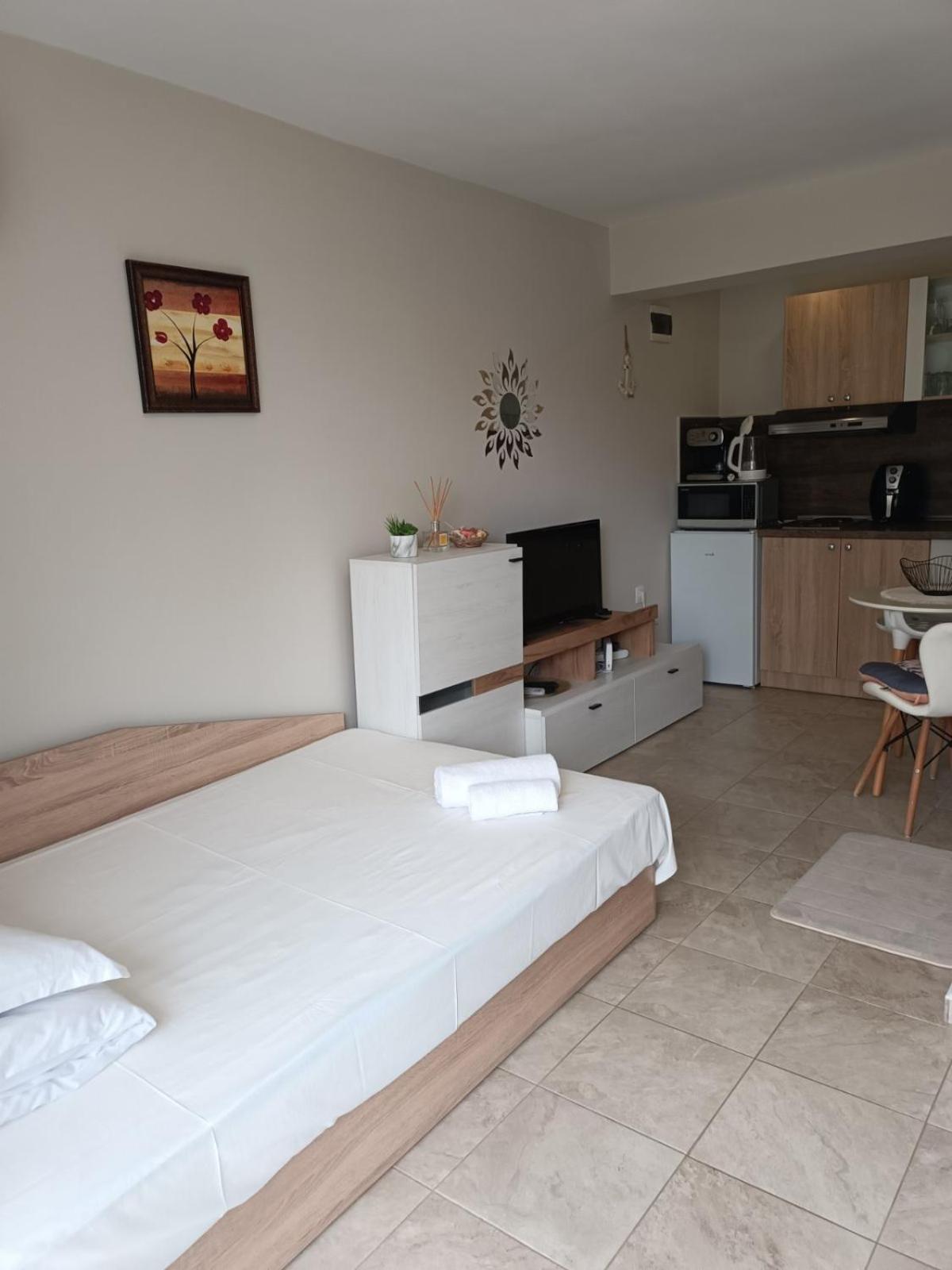 Megi Apartments, Sity Apartament
