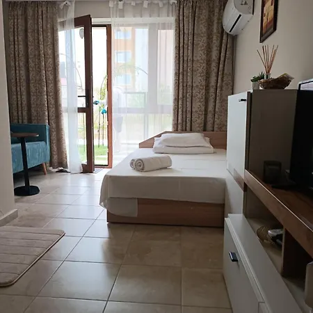 Megi Apartments, Nesebar Sity Exterior photo