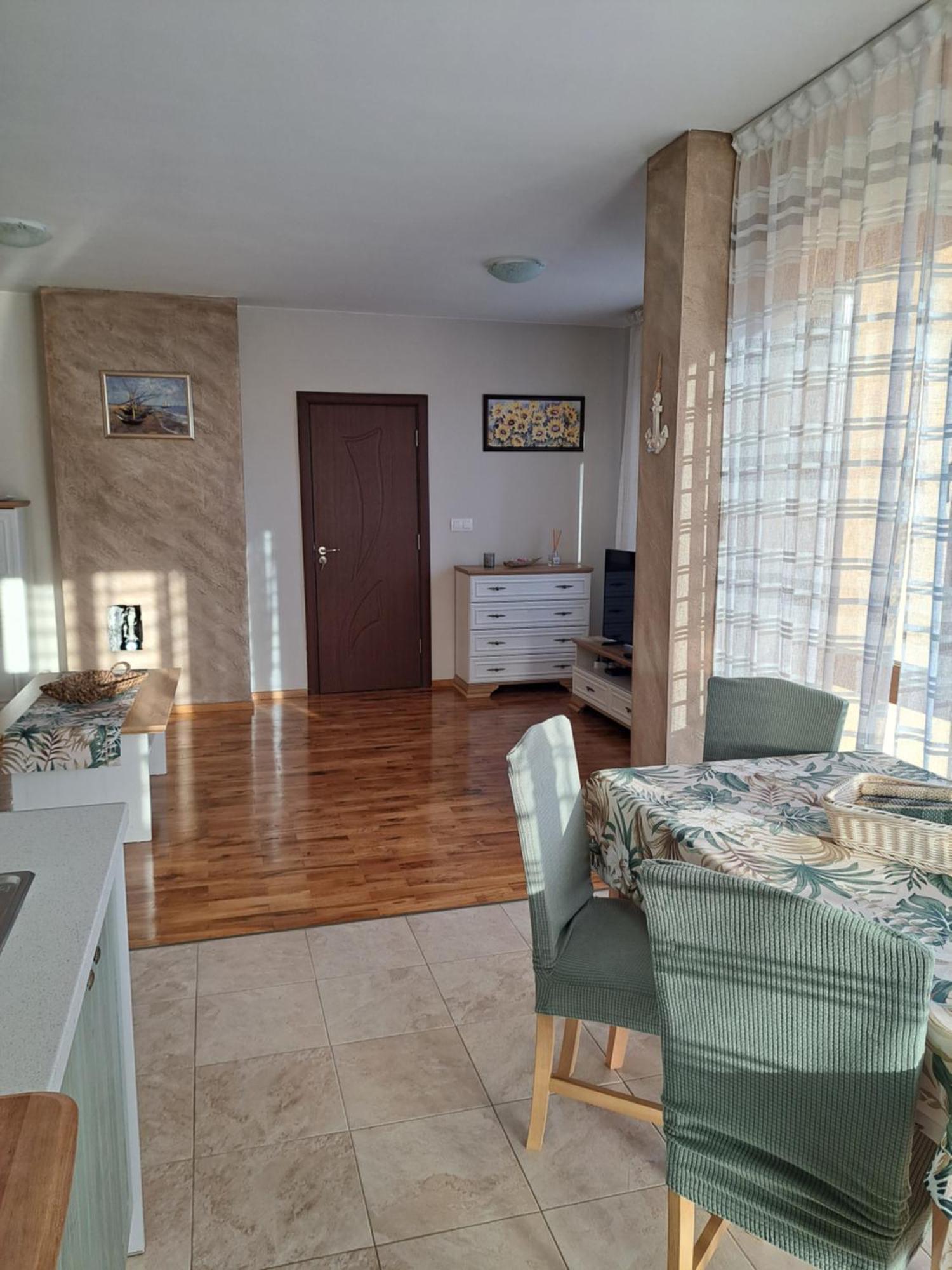 Megi Apartments, Sity Апартаменти Несебир