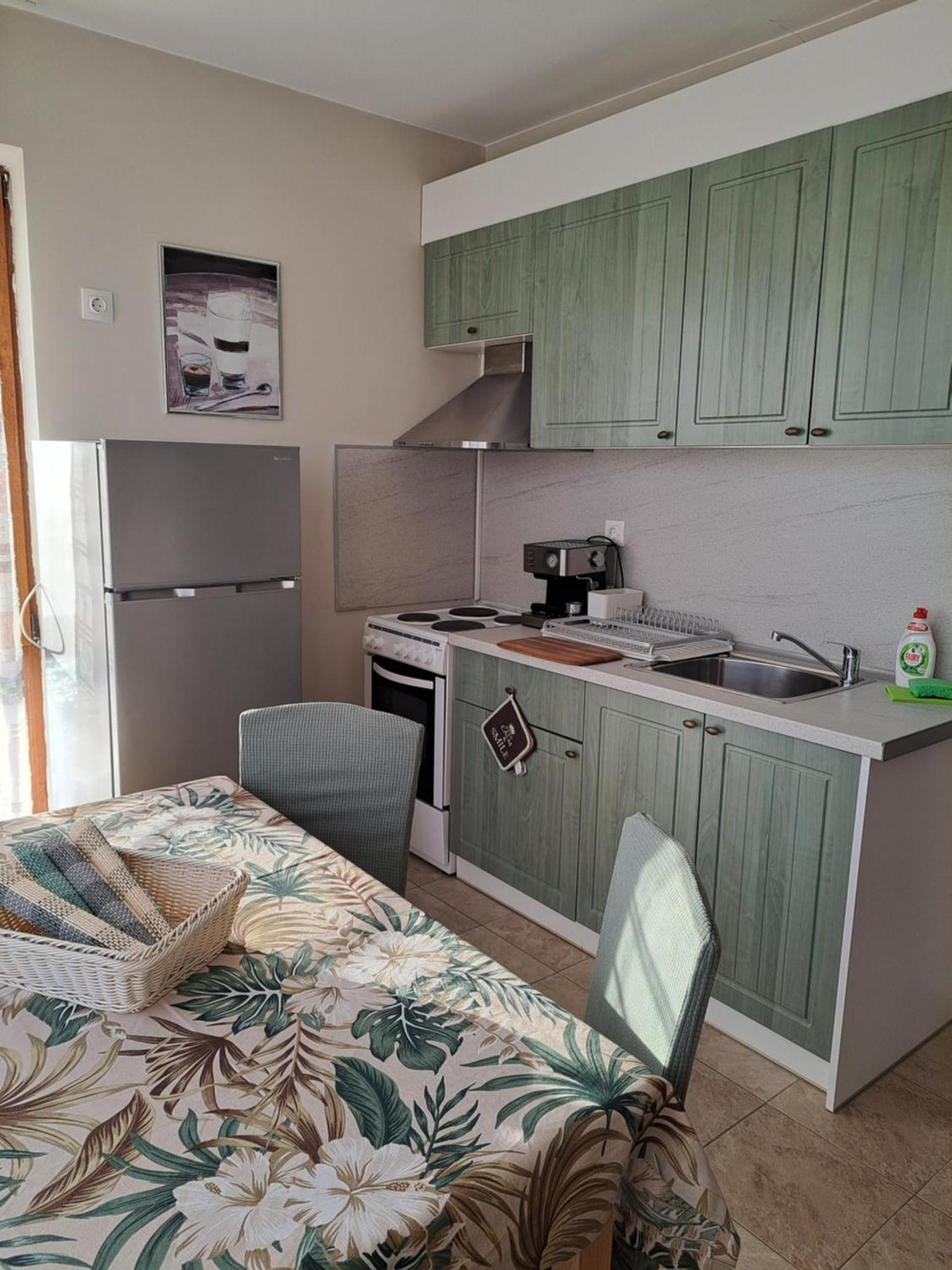 Megi Apartments, Sity Несебир